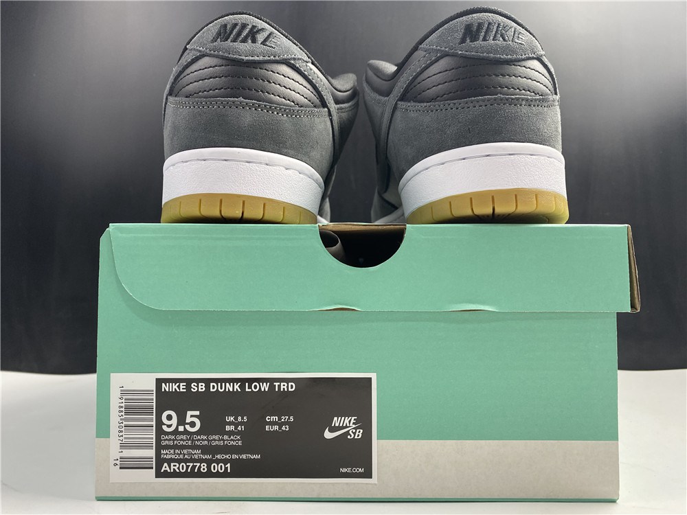 NIKE SB DUNK LOW TRD AR0778-001